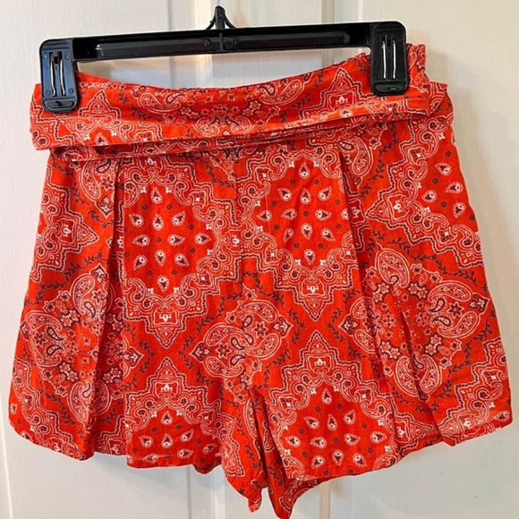 Anthropologie Du Paradis red western handkerchief pattern shorts size XSmall - Picture 3 of 5